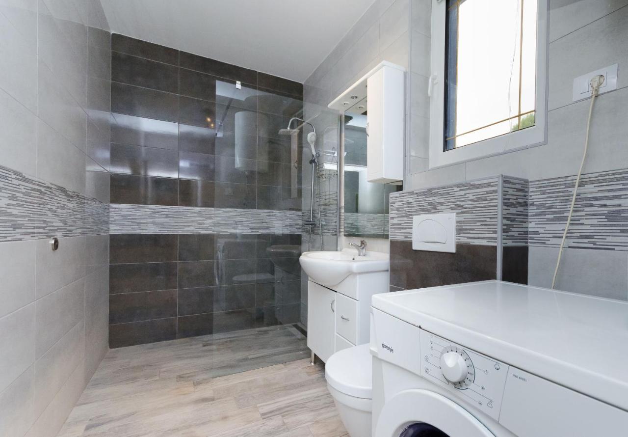 Apartments Milan Rakalj Zewnętrze zdjęcie
