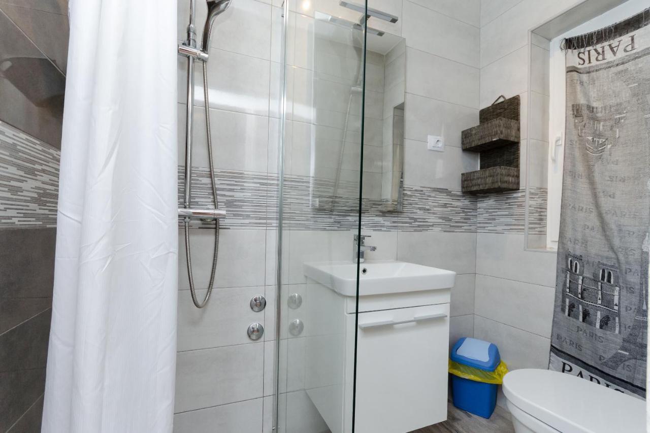Apartments Milan Rakalj Zewnętrze zdjęcie