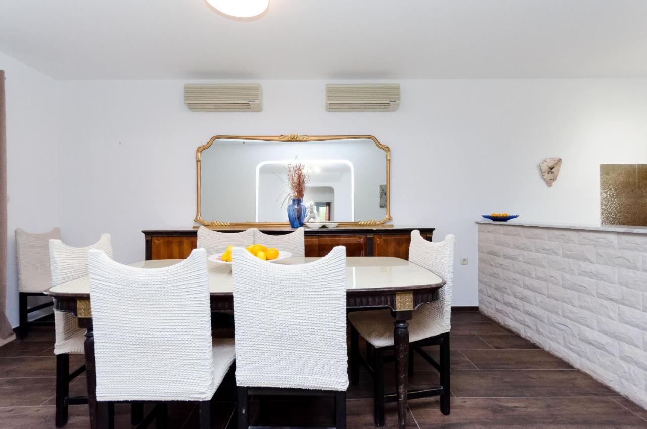 Apartments Milan Rakalj Zewnętrze zdjęcie
