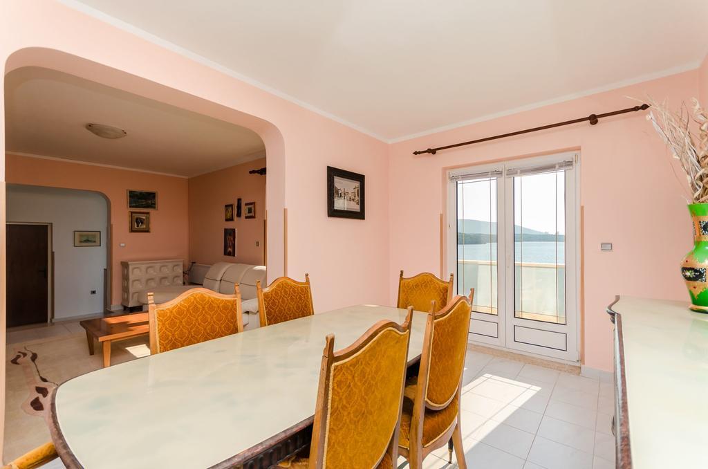 Apartments Milan Rakalj Zewnętrze zdjęcie
